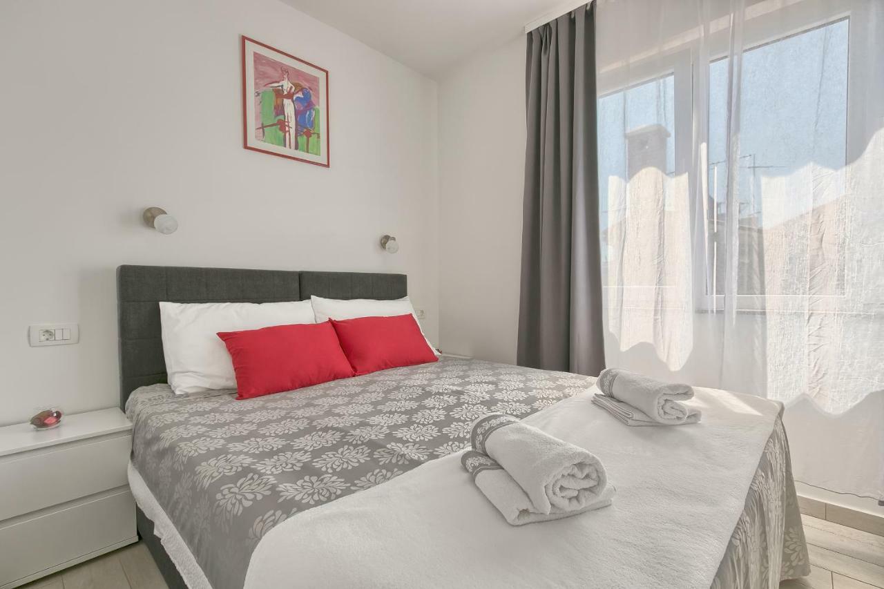 Ancora Center Apartment Пула Экстерьер фото